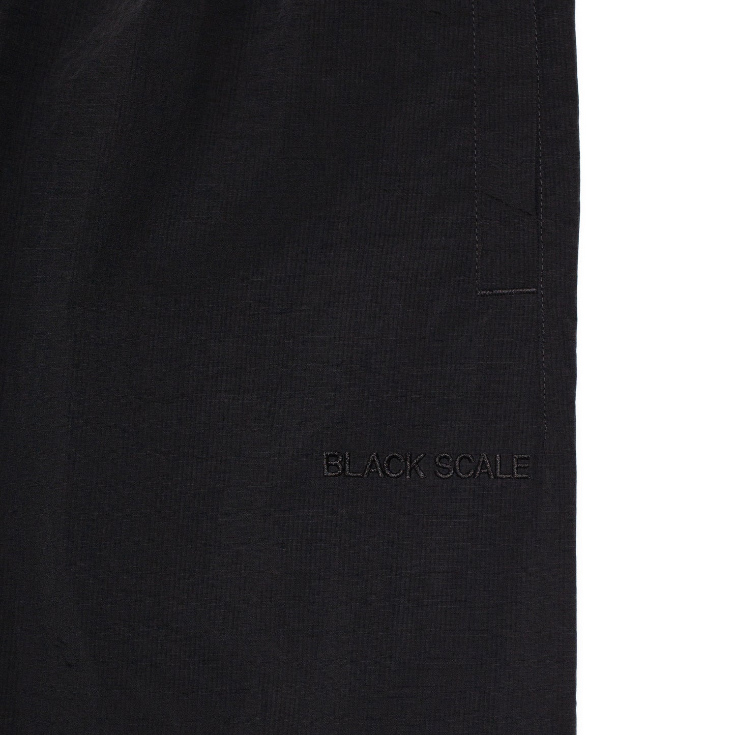 MESH PANELED SHORTS BLACK