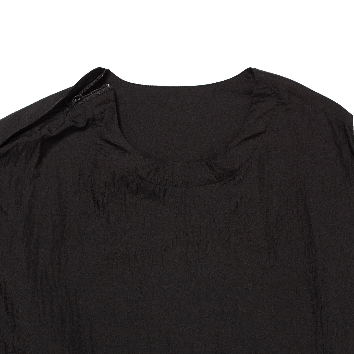 LIGHTWEIGHT NYLON PULLOVER CREWNECK BLACK