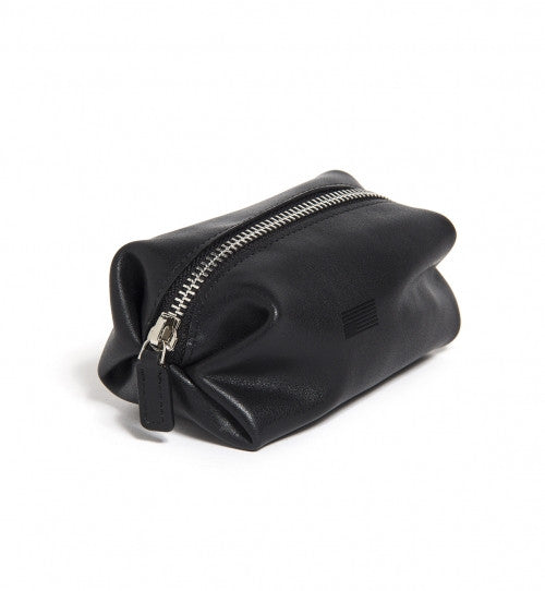 BLVCK LEATHER ZIP POUCH BLACK